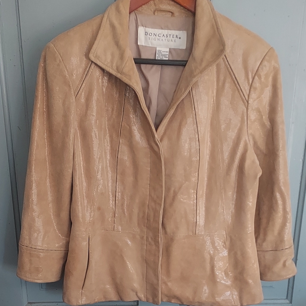 Doncaster Signature vintage leather jacket. Size 12.